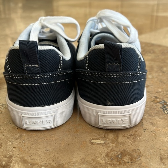 Levi's women’s Naya Lo Canvas Sneaker - Picture 5 of 8